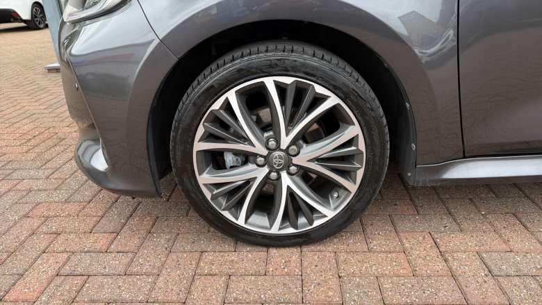 Toyota Yaris 1.5 Hybrid Excel 5dr CVT Hybrid Hatchback